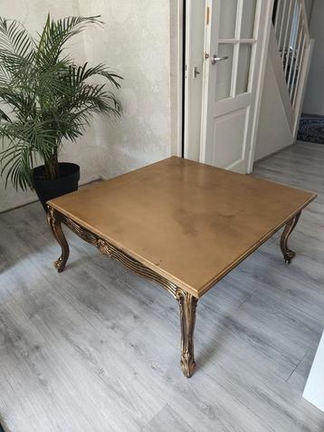 Salontafel  beschikbaar voor biedingen