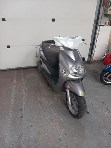 Yamaha neos 2011 (geen papieren) beschikbaar voor biedingen