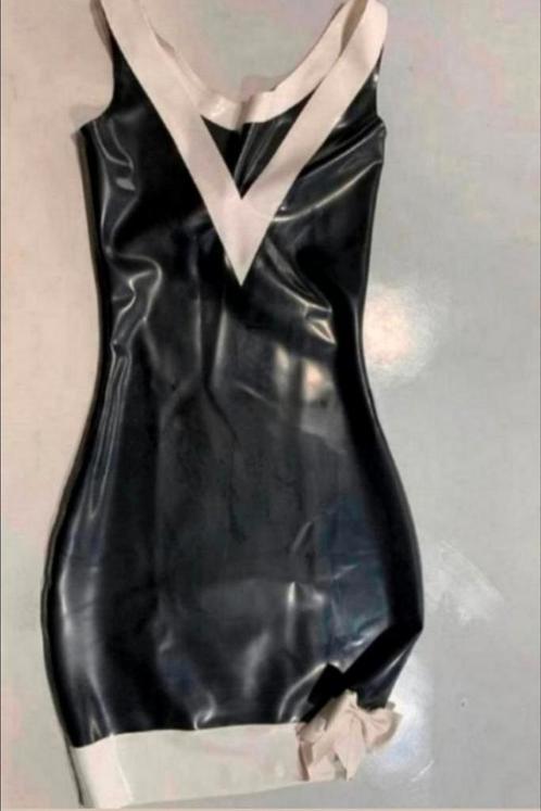 Mooie bodycon jurk in Latex, tm 3XL (op maat te maken), Kleding | Dames, Jurken, Nieuw, Zwart, Boven de knie, Verzenden