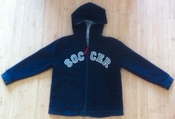 Donkerblauw fleece vest (Bijenkorf) met capuchon, Kinderen en Baby's, Kinderkleding | Maat 116, Zo goed als nieuw, Jongen of Meisje