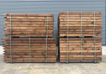 Afrasteringspalen | Houten palen beschikbaar voor biedingen