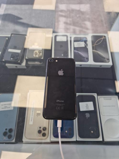 Iphone 8 jaar garantie, Telecommunicatie, Mobiele telefoons | Apple iPhone, Gebruikt, 64 GB, Zwart, Ophalen of Verzenden