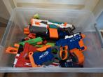 Grote box vol met Nerf pistolen., Zo goed als nieuw, Ophalen