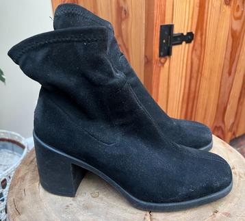 Sacha Zwarte suede half hoge laarzen Maat 40 beschikbaar voor biedingen