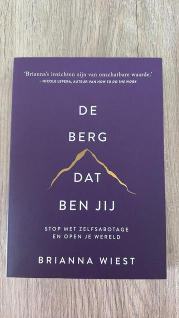 Brianna Wiest - De berg, dat ben jij beschikbaar voor biedingen