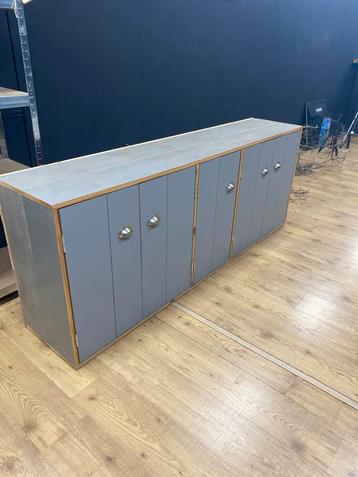 Houten Opbergkast - 2 meter beschikbaar voor biedingen