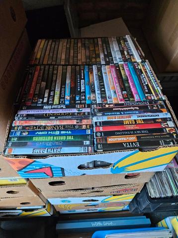 Partij dvds beschikbaar voor biedingen