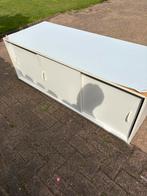 Witte Kast met Schuifdeuren – 146 cm breed, Huis en Inrichting, Kasten | Overige, Ophalen, Gebruikt