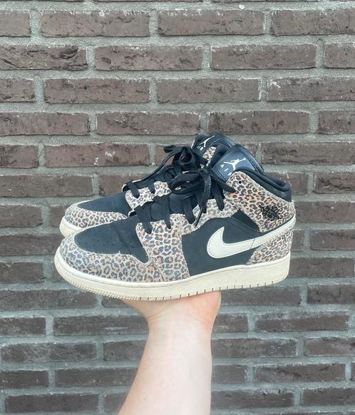Nike Air Jordan 1 Mid SE Leopard Black Pale Ivory Ore, Kleding | Dames, Schoenen, Sneakers of Gympen, Overige kleuren, Ophalen of Verzenden