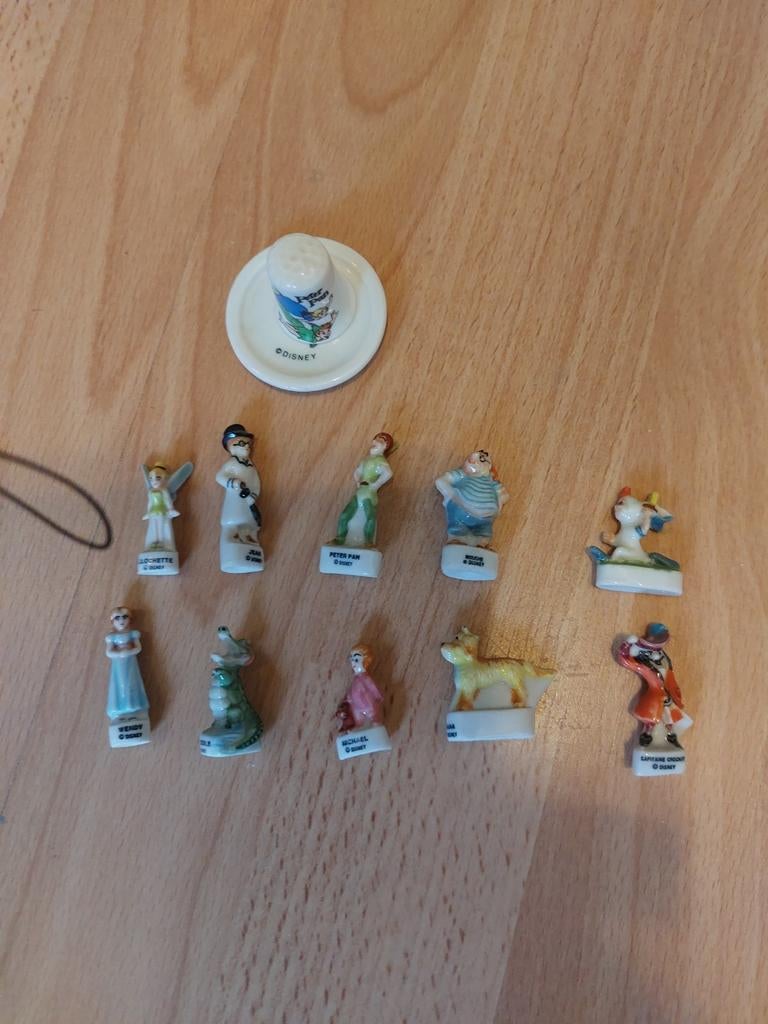 Disney  oud setje peter pan, Verzamelen, Disney, Ophalen of Verzenden, Peter Pan of Pinokkio, Beeldje of Figuurtje