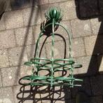 Oud Metalen flessenrek ( groen ) 56 cm H voor, € 15, Ophalen of Verzenden