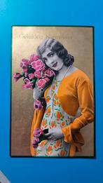 Vrouw met oranje jurk rozen - belle epoque 1933 - AMAG, Ophalen of Verzenden, 1920 tot 1940, Gelopen