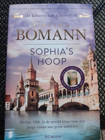 Corina Bomann - Sophia's hoop beschikbaar voor biedingen