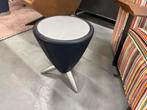 Leolux TamTam Bijzettafel Blauw leer Design Tafel Grijs