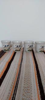 4 koffiemokken koffie beker met een gans ontwerp, Ophalen of Verzenden, Zo goed als nieuw, Overige stijlen, Kop(pen) en/of Schotel(s)