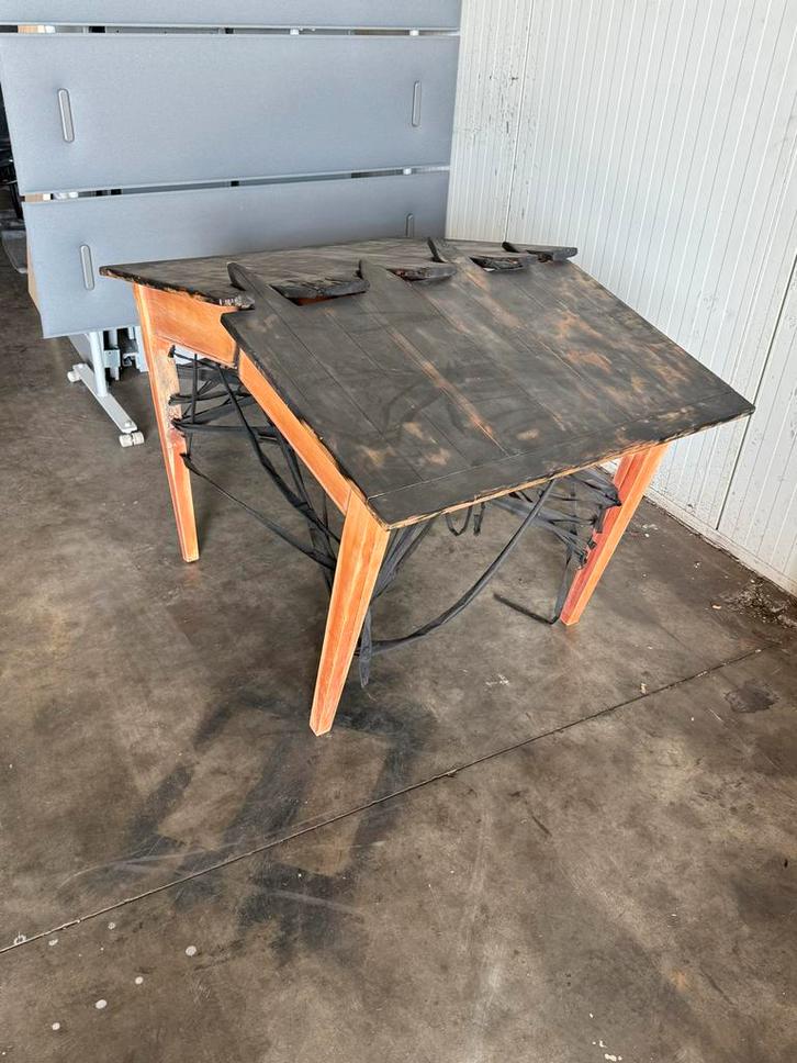 Gebroken Tafel Kunstobject, Antiek en Kunst, Antiek | Meubels | Tafels, Ophalen