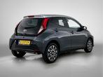 Toyota Aygo 1.0 VVT-i x-cite | Luxe uitvoering | (bj 2019), Auto's, Toyota, 12 maanden, Gebruikt, 4 stoelen, Leder en Stof