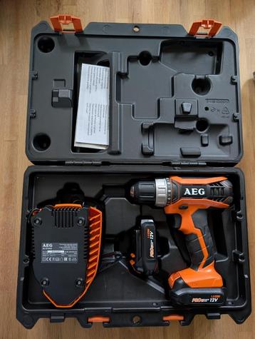 AEG boormachine schroefmachine BS12G3LI-152C met 2 accus beschikbaar voor biedingen