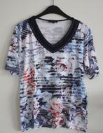 tshirt met bloemen print  maat L, Kleding | Dames, T-shirts, Overige kleuren, Maat 42/44 (L), Ophalen of Verzenden, Korte mouw