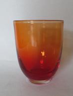 Kerst rode glazen vaas, Diversen, Kerst, Ophalen of Verzenden, Zo goed als nieuw