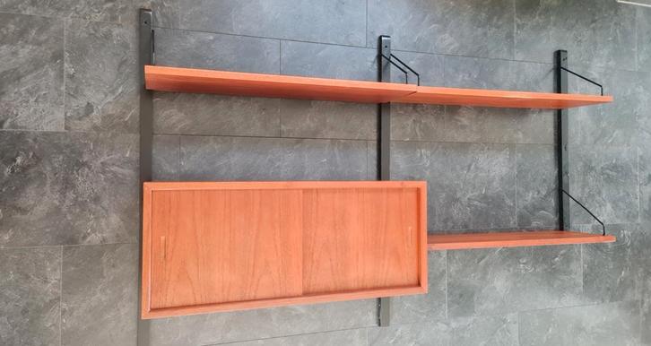 Mooie retro vintage Poul Cadovius Royal System wandsysteem, Huis en Inrichting, Woonaccessoires | Wandplanken en Boekenplanken