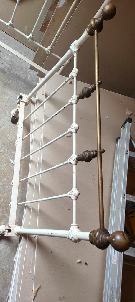 Klassiek Frans metalen bed 80x200, Antiek en Kunst, Antiek | Meubels | Bedden, Ophalen