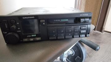 Grundig autoradio beschikbaar voor biedingen