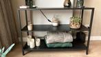 Zwart metalen sidetable, Huis en Inrichting, Tafels | Sidetables, Ophalen, 50 tot 100 cm, Zo goed als nieuw, Metaal