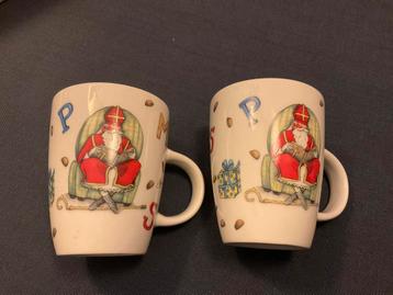 2 sinterklaasmokken JET TER STEEGE/als nieuw beschikbaar voor biedingen