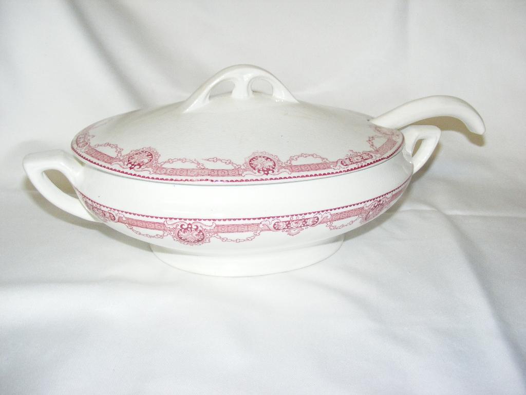 Gemerkte ovale soepterrine en gemerkte soeplepel, Antiek en Kunst, Curiosa en Brocante, Ophalen of Verzenden