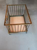 Box 80x120 verrrijbaar hoogte 65cm excl wielen, Ophalen, Gebruikt