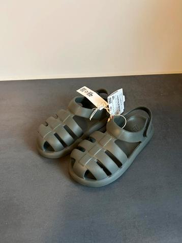 Nieuwe Zara sandalen beschikbaar voor biedingen