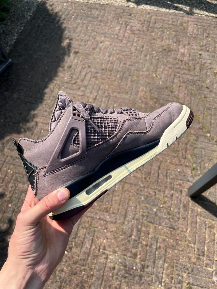 Nike Air Jordan 4 A Ma Manière - 42.5, Kleding | Heren, Schoenen, Zo goed als nieuw, Sneakers of Gympen, Bruin, Ophalen of Verzenden