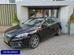 Volvo V40 Cross Country 1.5 T3 Ocean Race | Airco | Cruise C, 65 €/maand, Euro 6, 700 kg, Zwart