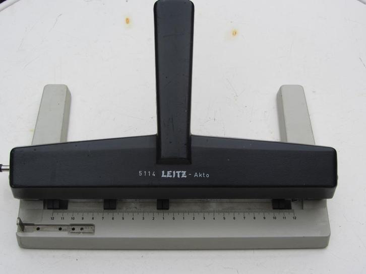 Leitz Perforator, type 5114 Akto (geheel nieuw), Diversen, Bureau-accessoires, Nieuw, Ophalen of Verzenden