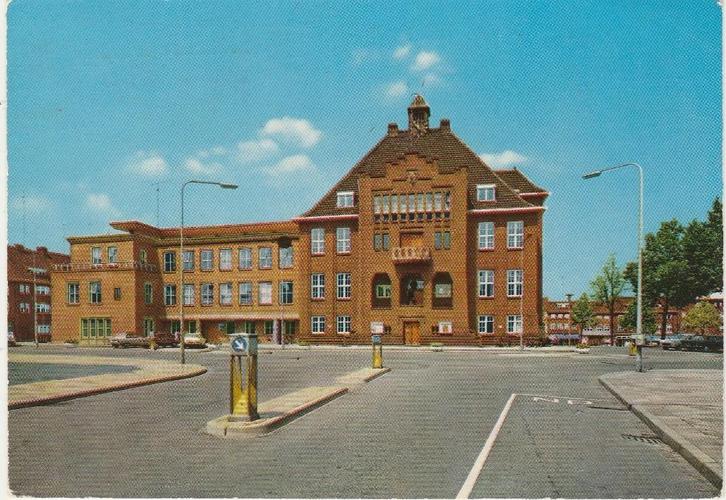 GELEEN Gemeentehuis, Verzamelen, Ansichtkaarten | Nederland, Gelopen, Limburg, 1960 tot 1980, Verzenden