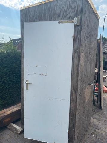 Bouwtoilet / Toiletcabine beschikbaar voor biedingen
