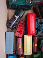 Hornby  Hachette 25 trein wagons, Antiek en Kunst, Antiek | Speelgoed, Ophalen of Verzenden