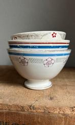 Franse spoelkom blauwe rand en paarse bloem, Ophalen