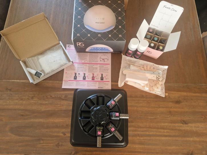 Pink Gellac set, lamp en toebehoren, Sieraden, Tassen en Uiterlijk, Uiterlijk | Cosmetica en Make-up, Zo goed als nieuw, Toebehoren