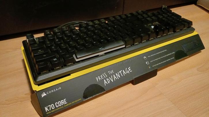 Corsair K70 core cherry mx red, Computers en Software, Toetsenborden, Gebruikt, Qwerty, Bedraad, Gaming toetsenbord, Multimediatoetsen