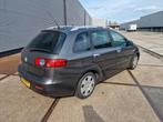 Fiat Croma 2.2 16v Prestige, Auto's, Fiat, Voorwielaandrijving, Gebruikt, Zwart, 4 cilinders