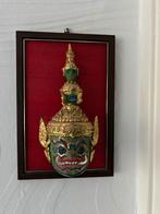 Mooi Indonesisch beeld, Ophalen