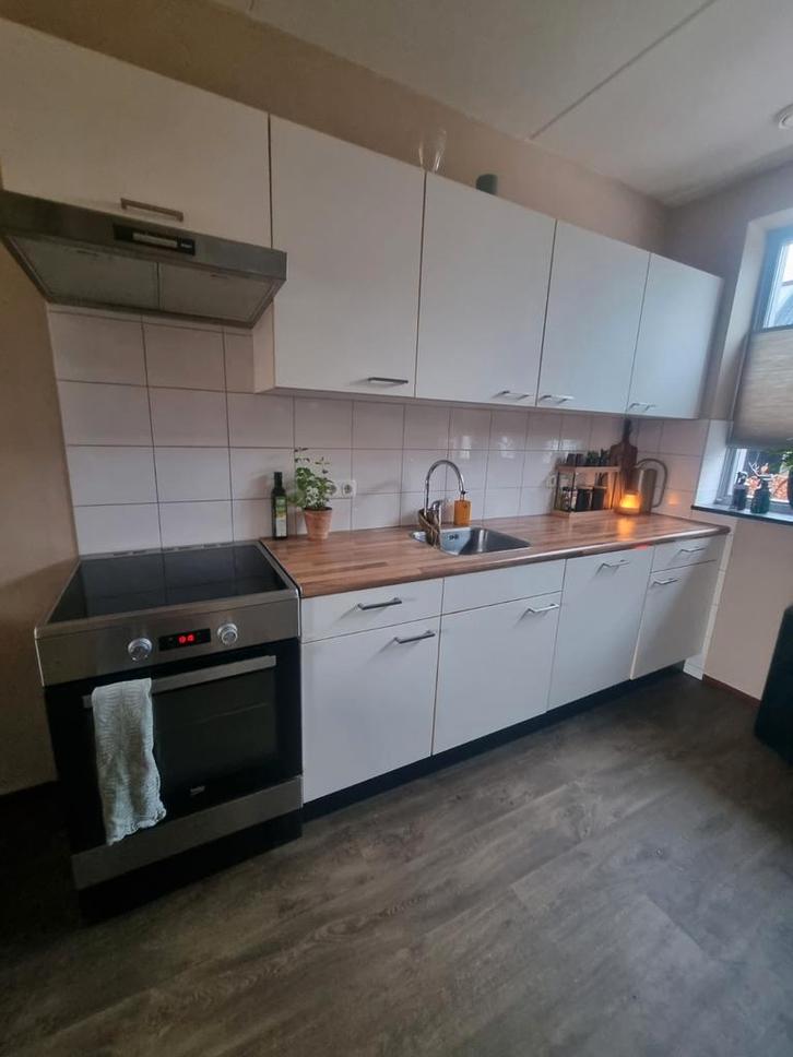 Bribus keuken, Huis en Inrichting, Keuken | Complete keukens, Wit, Ophalen