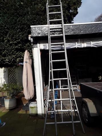 2 schilders ladders beschikbaar voor biedingen