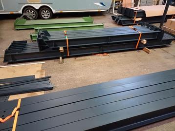 Spanten Staalconstructie Loods 6m op15m beschikbaar voor biedingen