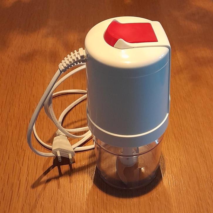 Tomado Compacte Mini Blender, Witgoed en Apparatuur, Blenders, Zo goed als nieuw, Blender, Ophalen of Verzenden