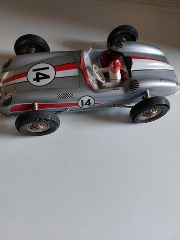 Blikken Raceauto Joustra nr 14 grijs. beschikbaar voor biedingen
