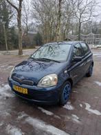 Toyota Yaris 1.0 VVT-i (bj 2002), apk tot 17/10/26, Voorwielaandrijving, Stof, 68 pk, Grijs
