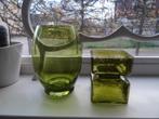 2x Oud groen glas vaasje retro vintage, Antiek en Kunst, Antiek | Glas en Kristal, Ophalen